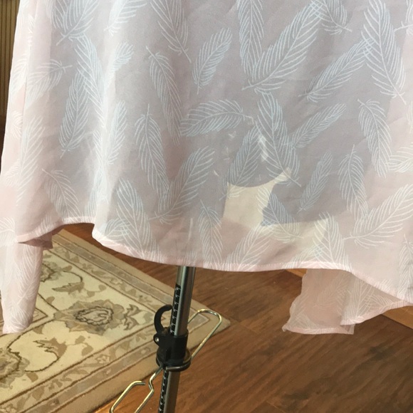 Pink shark bite hem blouse - Picture 2 of 4